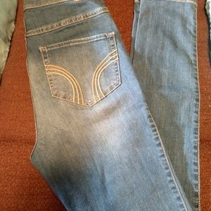 Super high-rise Hollister skinny jeans